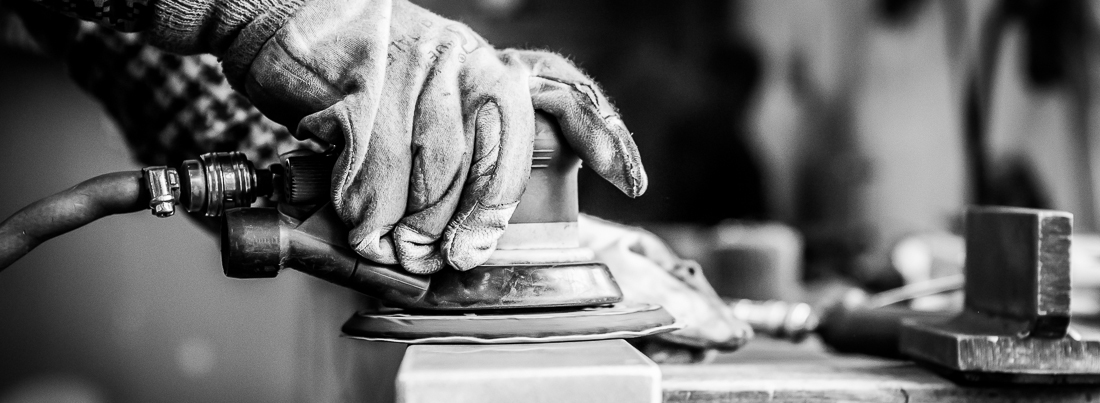 Hand polishing of parts in the highest quality